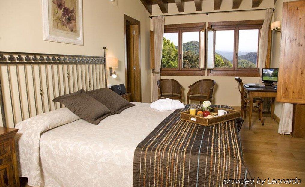 Hotel Restaurante El Ventos Sant Felíu de Pallarols Værelse billede