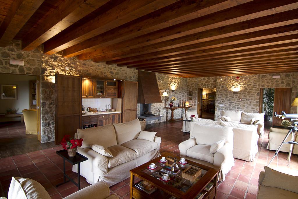 Hotel Restaurante El Ventos Sant Felíu de Pallarols Eksteriør billede